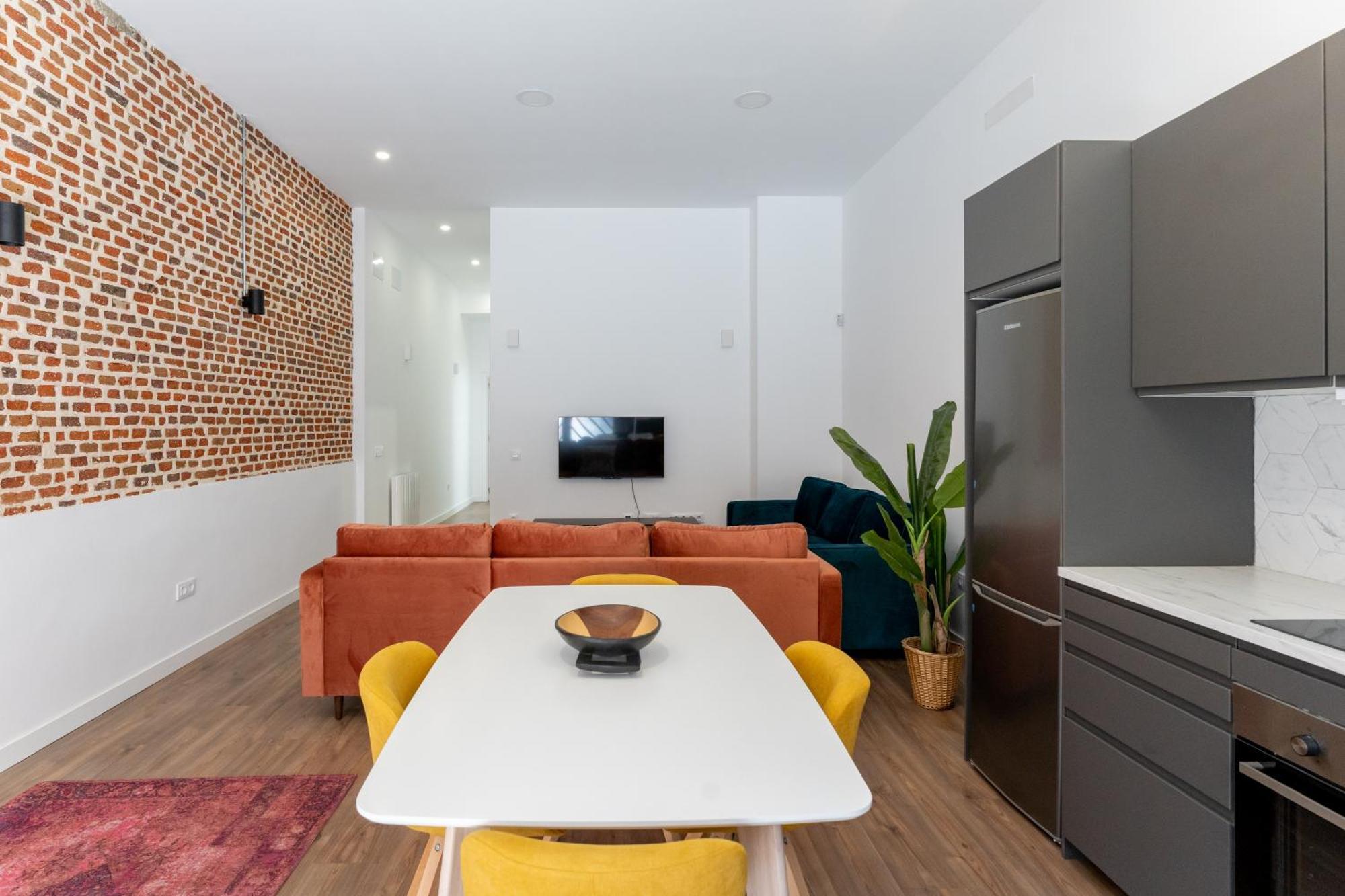 Luxe Apartment Madrid North — Photos 2